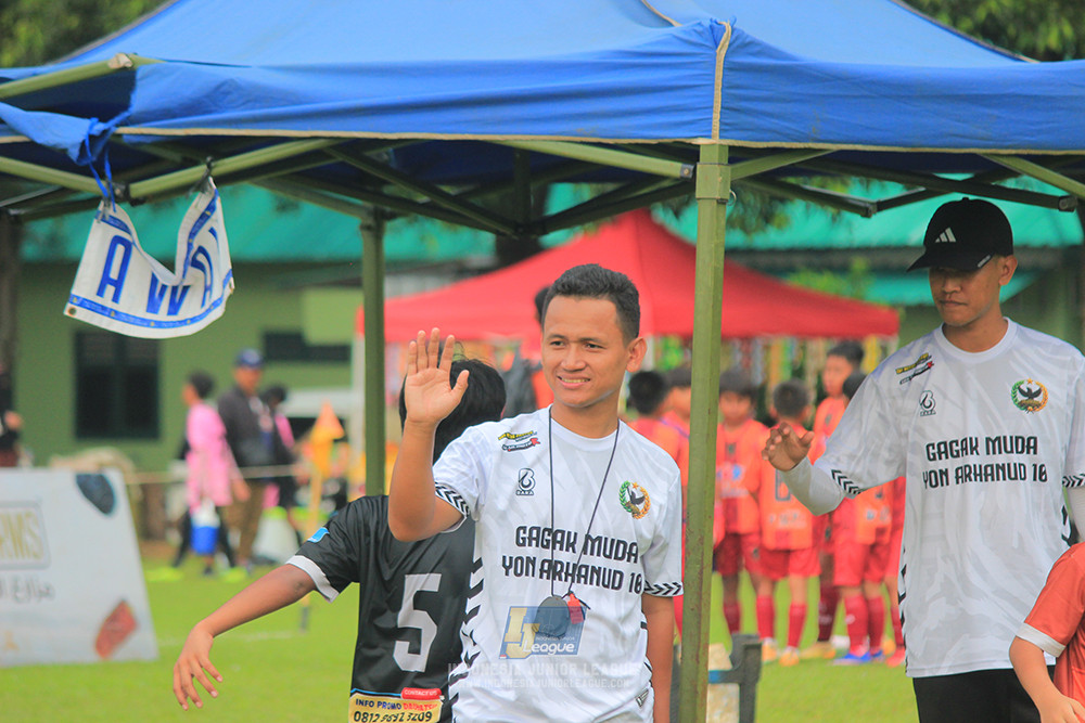 ijl u11 100526 jips soccer vs gagak muda