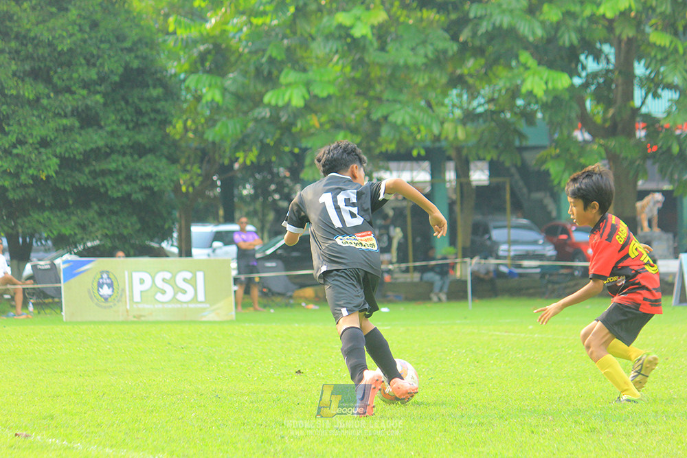 ijl u11 100526 jips soccer vs gagak muda
