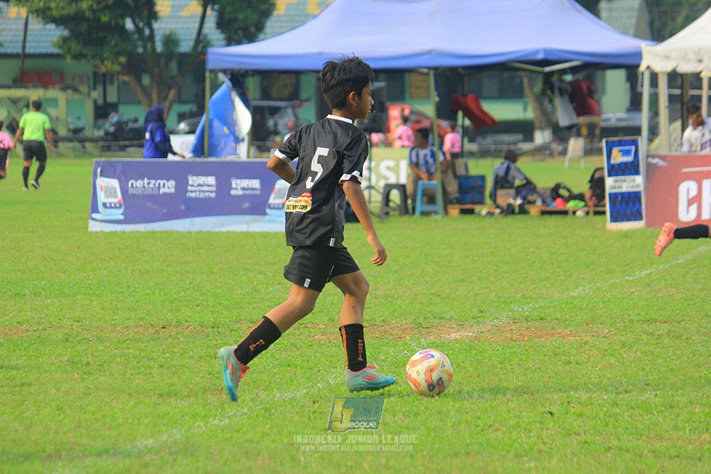 ijl u11 100526 jips soccer vs gagak muda