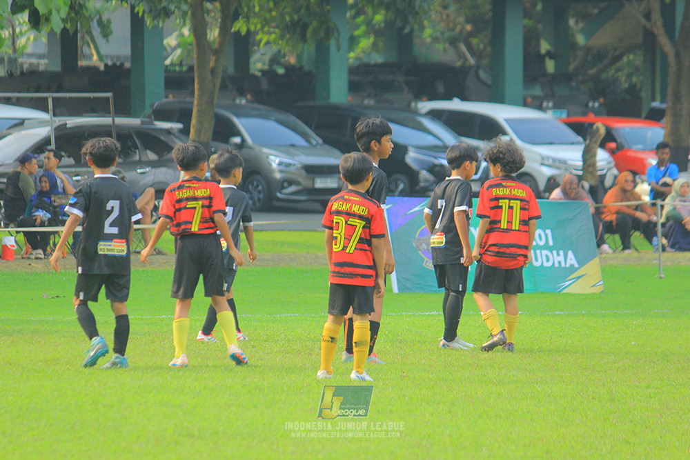 ijl u11 100526 jips soccer vs gagak muda