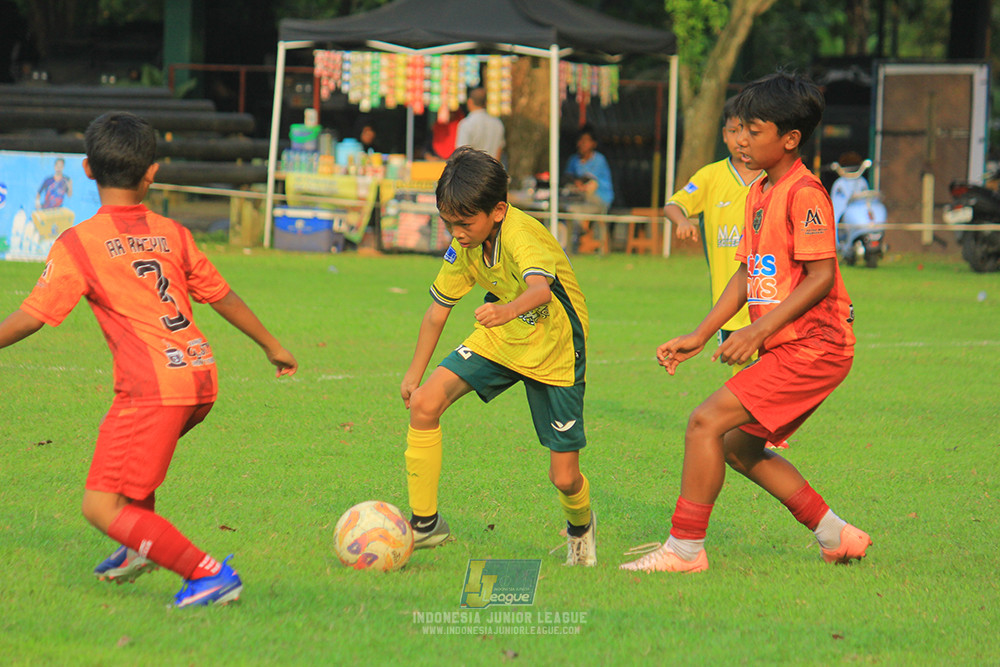 ijl u11 100526 karawang youth soccer vs maesa pararaider army
