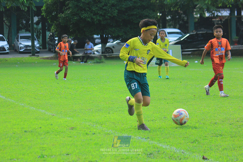 ijl u11 100526 karawang youth soccer vs maesa pararaider army