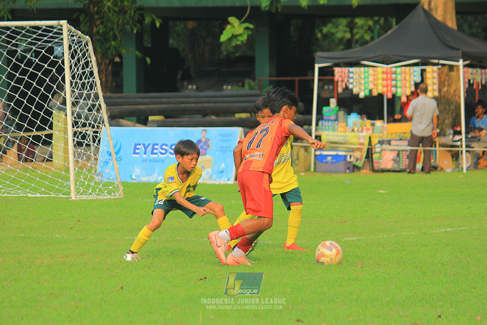ijl u11 100526 karawang youth soccer vs maesa pararaider army