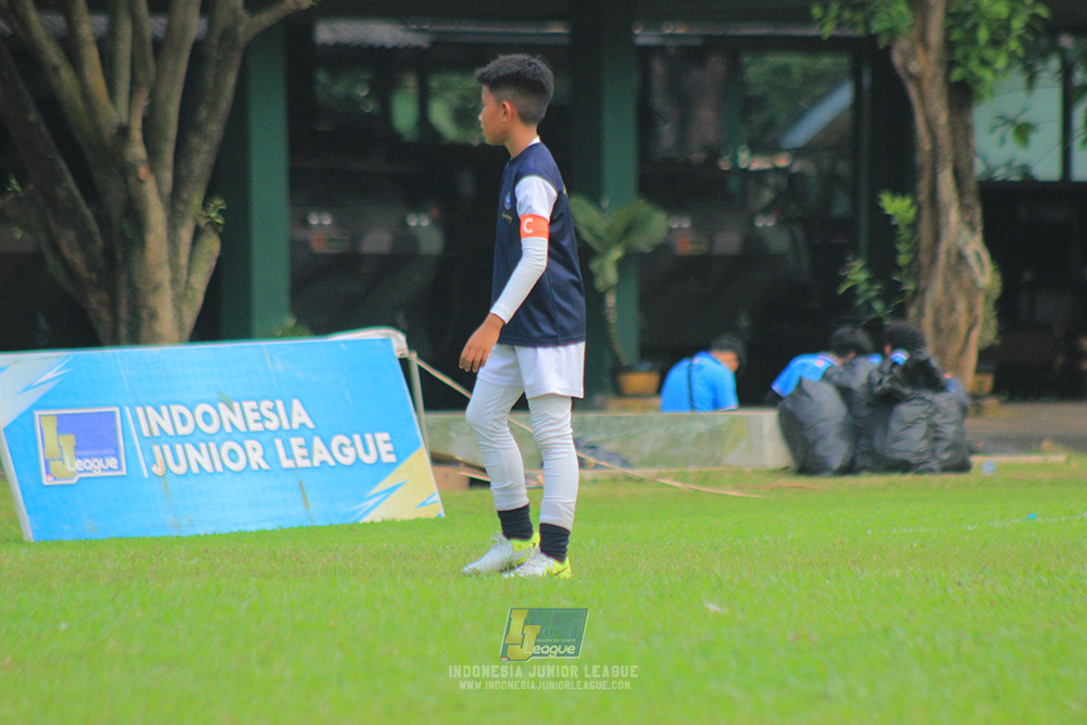ijl u11 100526 kids soccer family vs fff academy blue