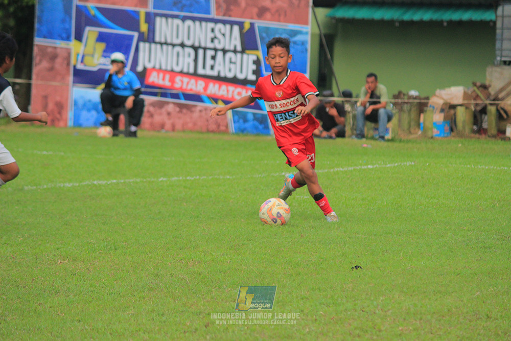 ijl u11 100526 kids soccer family vs fff academy blue