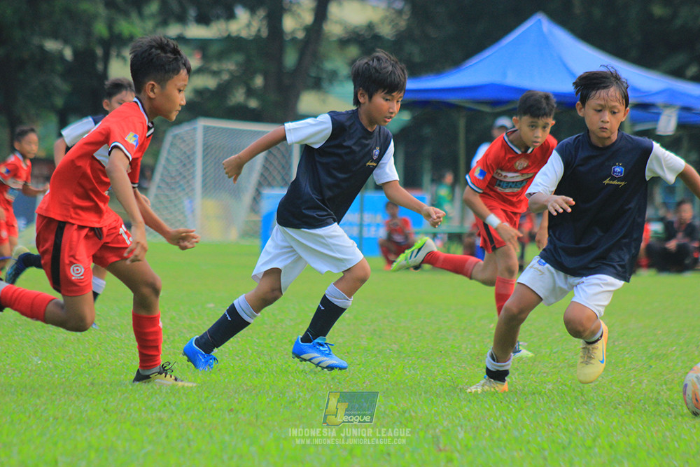 ijl u11 100526 kids soccer family vs fff academy blue