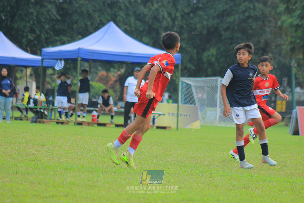 ijl u11 100526 kids soccer family vs fff academy blue