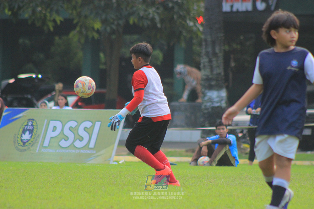ijl u11 100526 kids soccer family vs fff academy blue