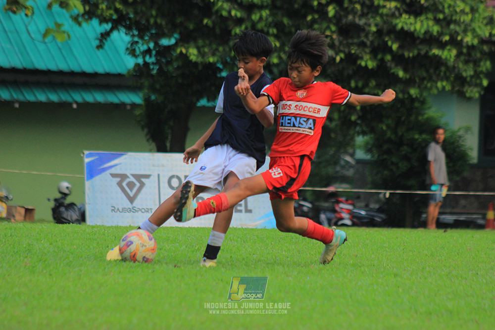 ijl u11 100526 kids soccer family vs fff academy blue