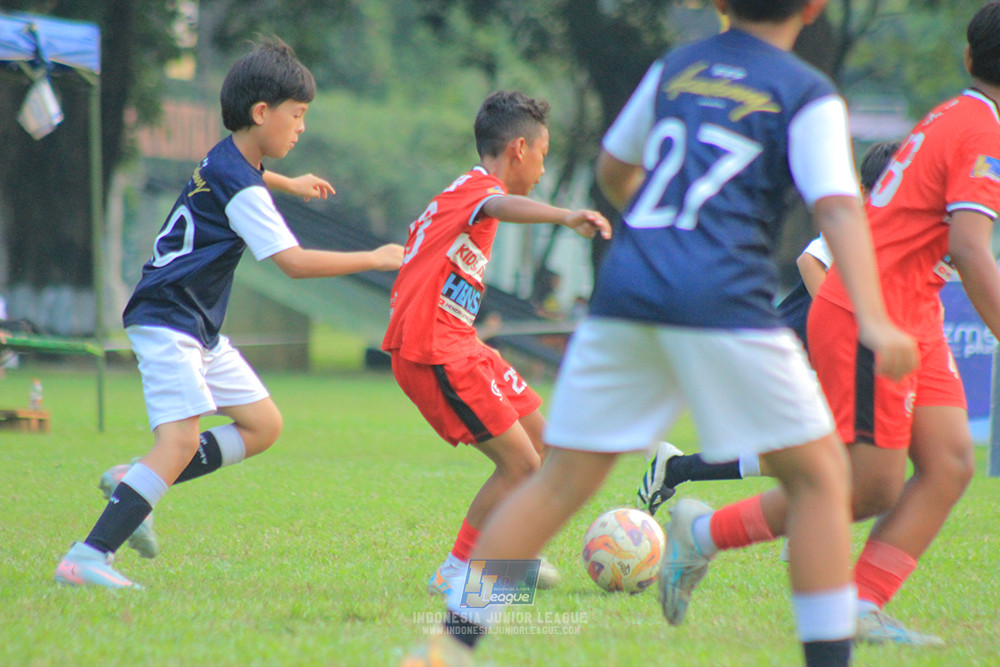 ijl u11 100526 kids soccer family vs fff academy blue