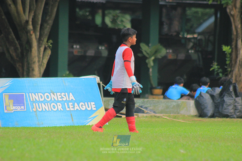 ijl u11 100526 kids soccer family vs fff academy blue