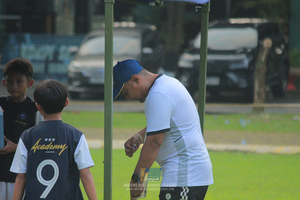 ijl u11 100526 kids soccer family vs fff academy blue