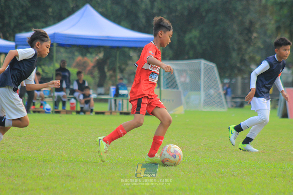 ijl u11 100526 kids soccer family vs fff academy blue