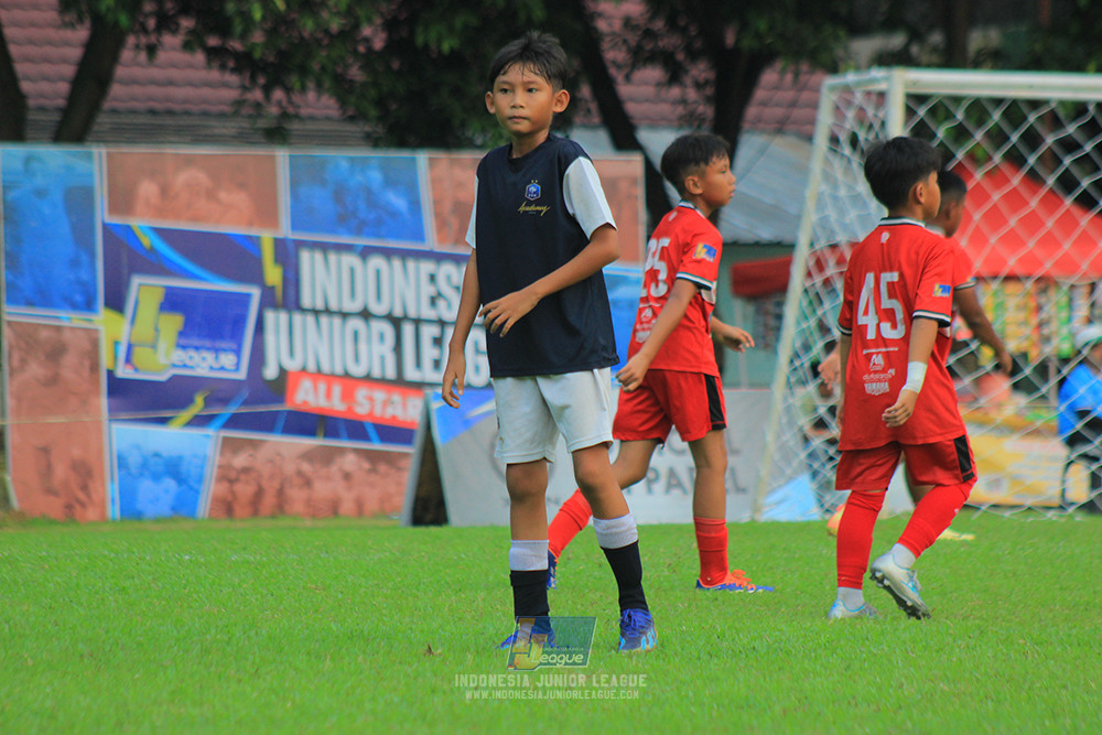 ijl u11 100526 kids soccer family vs fff academy blue