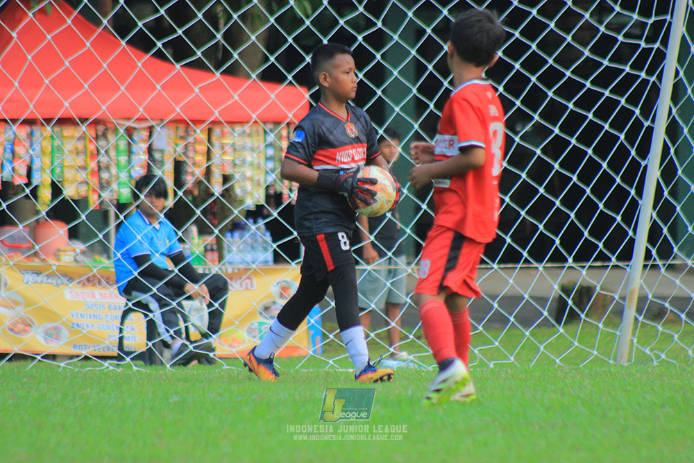 ijl u11 100526 kids soccer family vs fff academy blue