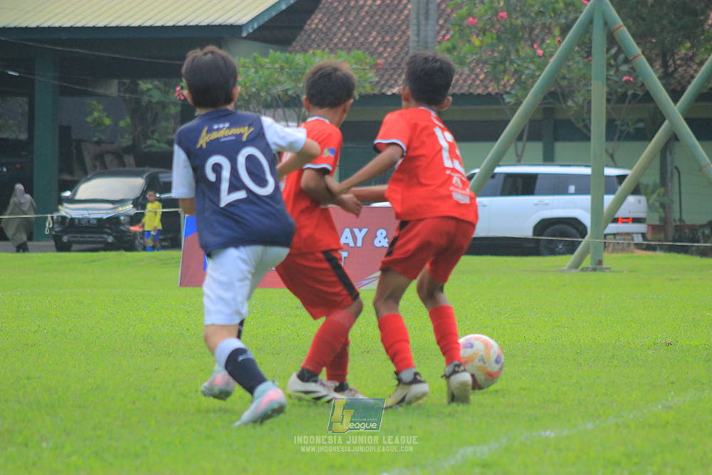 ijl u11 100526 kids soccer family vs fff academy blue