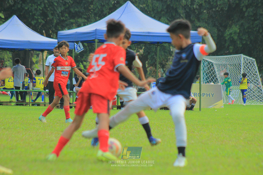 ijl u11 100526 kids soccer family vs fff academy blue