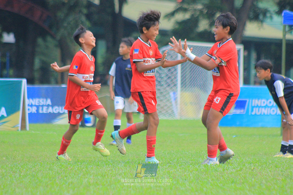 ijl u11 100526 kids soccer family vs fff academy blue