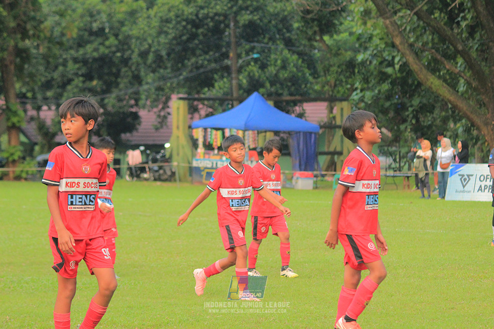 ijl u11 100526 kids soccer family vs fff academy blue
