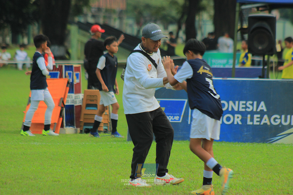ijl u11 100526 kids soccer family vs fff academy blue