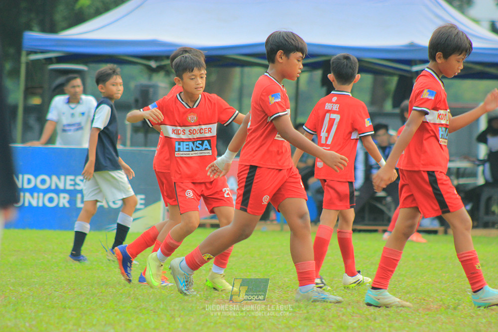 ijl u11 100526 kids soccer family vs fff academy blue