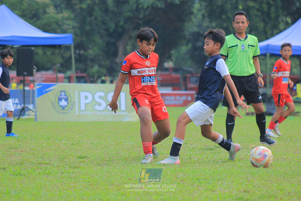 ijl u11 100526 kids soccer family vs fff academy blue
