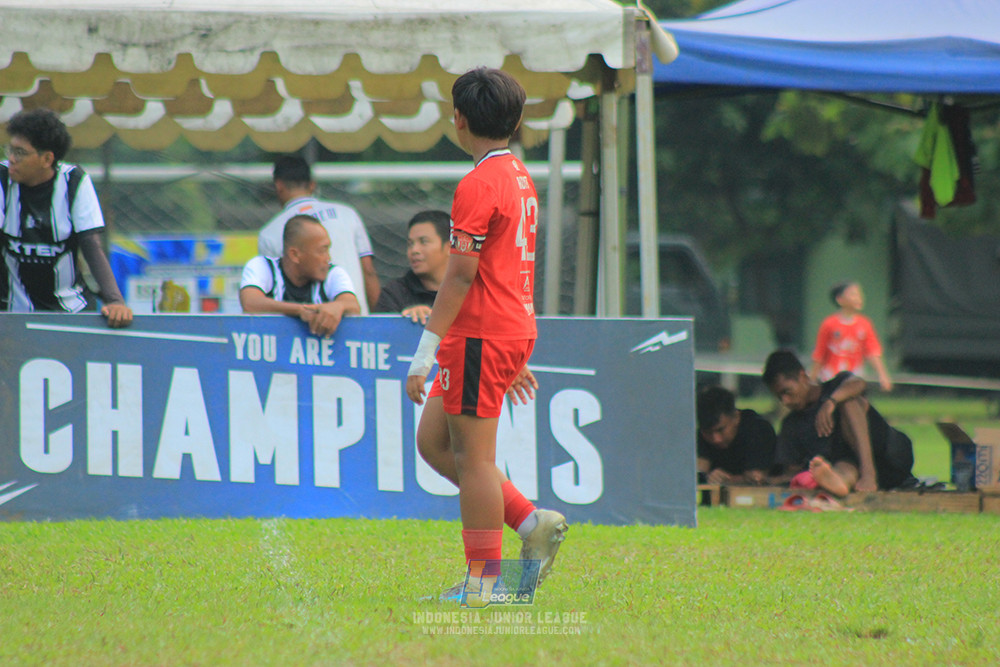 ijl u11 100526 kids soccer family vs fff academy blue