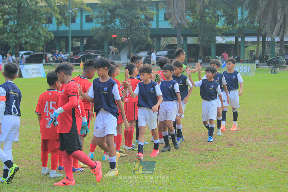 ijl u11 100526 kids soccer family vs fff academy blue