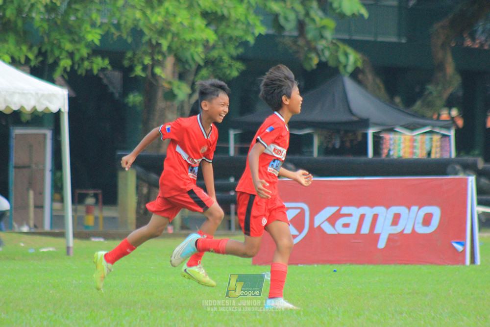 ijl u11 100526 kids soccer family vs fff academy blue