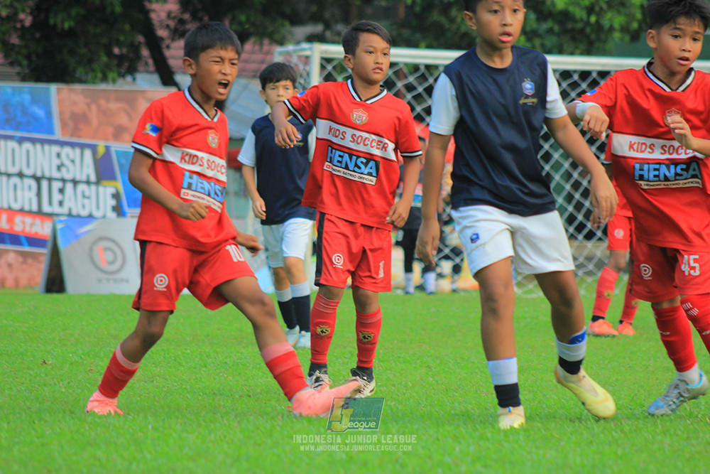 ijl u11 100526 kids soccer family vs fff academy blue