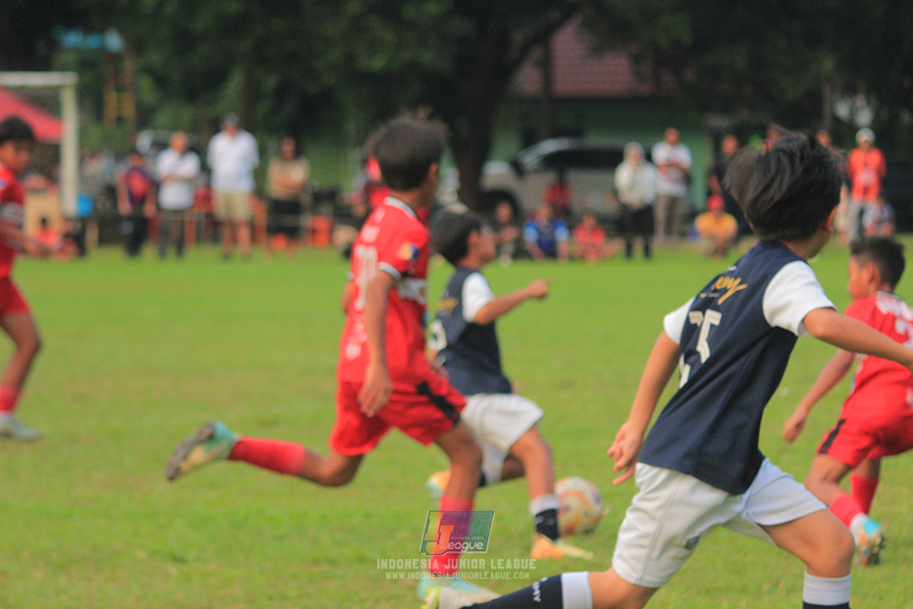 ijl u11 100526 kids soccer family vs fff academy blue