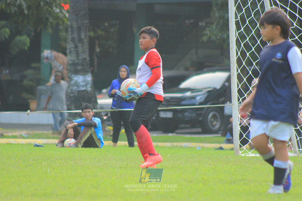 ijl u11 100526 kids soccer family vs fff academy blue