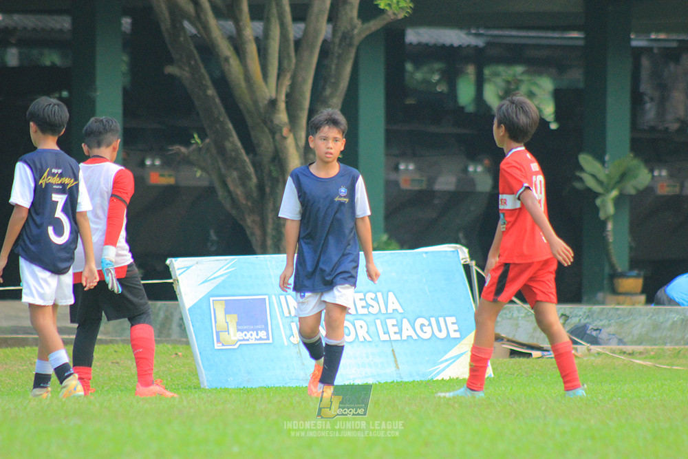 ijl u11 100526 kids soccer family vs fff academy blue
