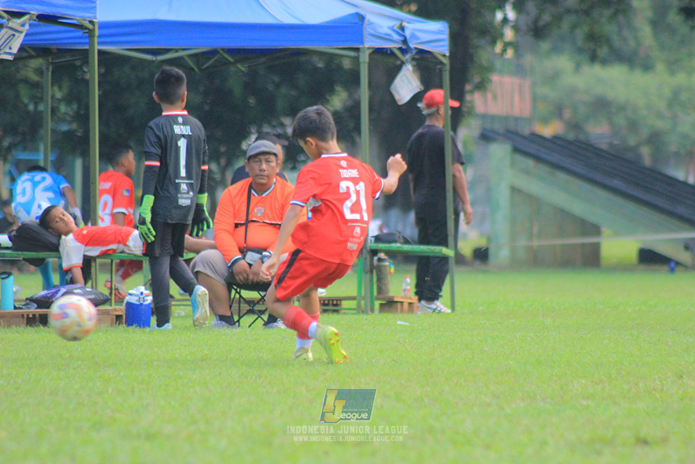 ijl u11 100526 kids soccer family vs fff academy blue