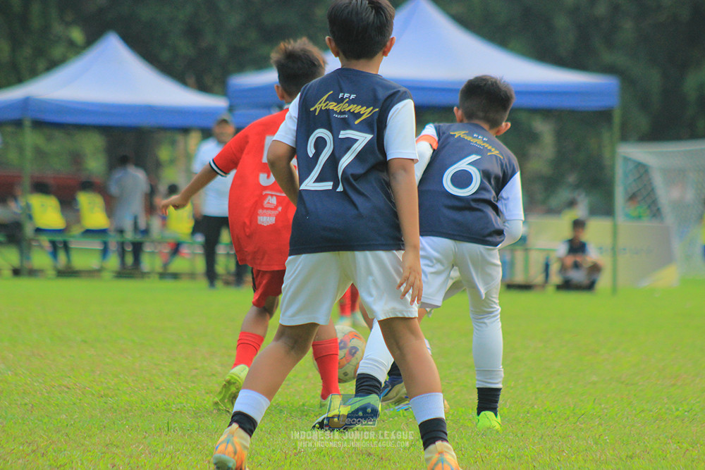 ijl u11 100526 kids soccer family vs fff academy blue