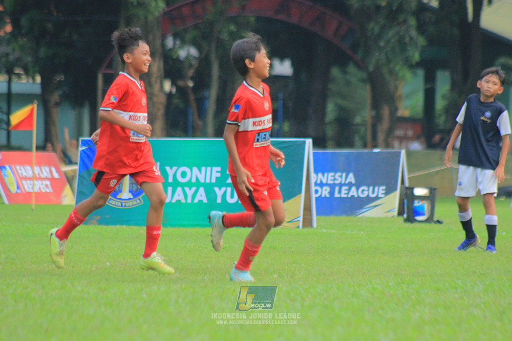 ijl u11 100526 kids soccer family vs fff academy blue
