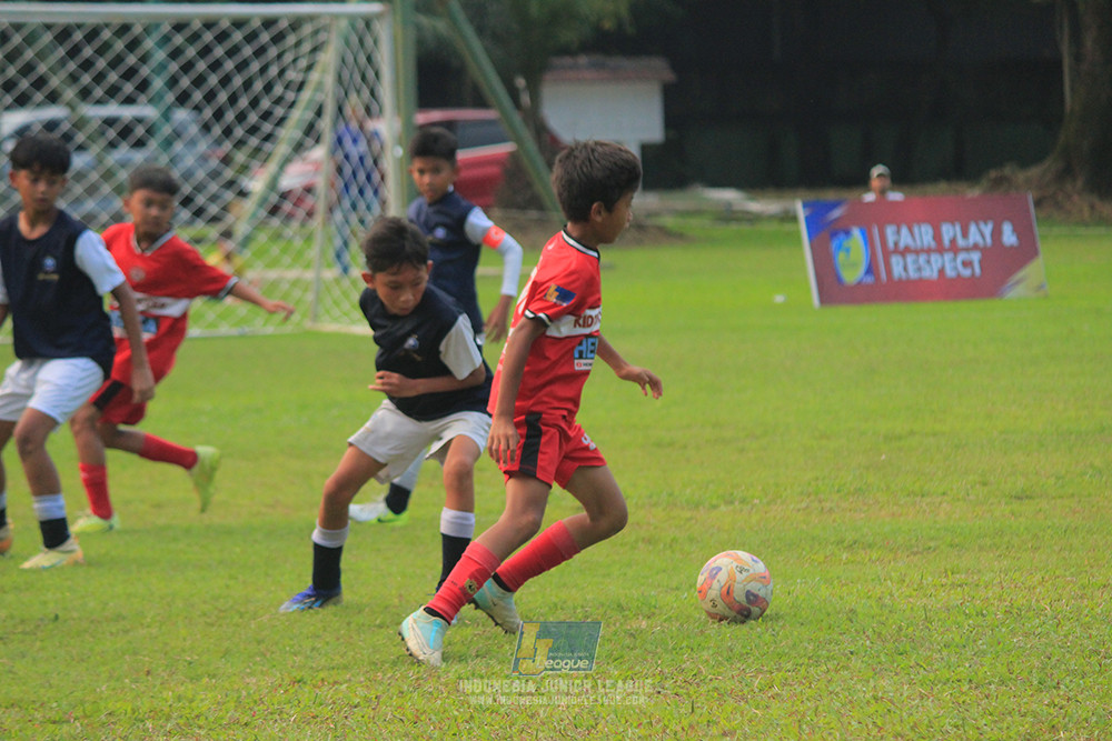 ijl u11 100526 kids soccer family vs fff academy blue