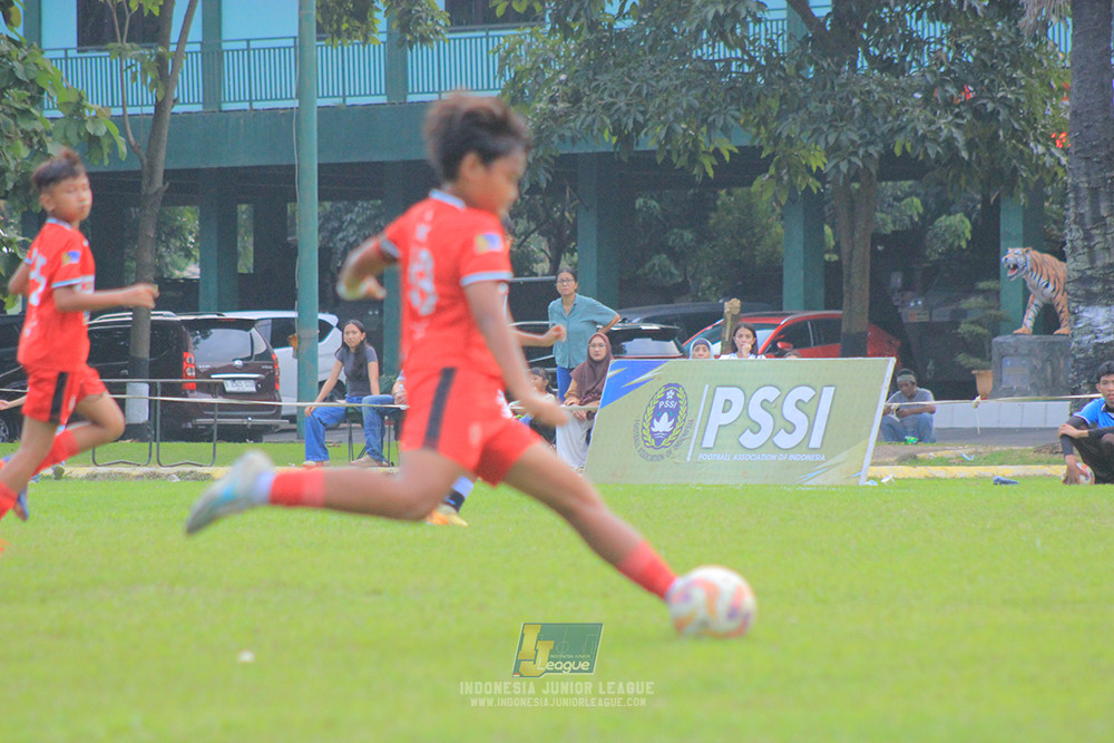 ijl u11 100526 kids soccer family vs fff academy blue