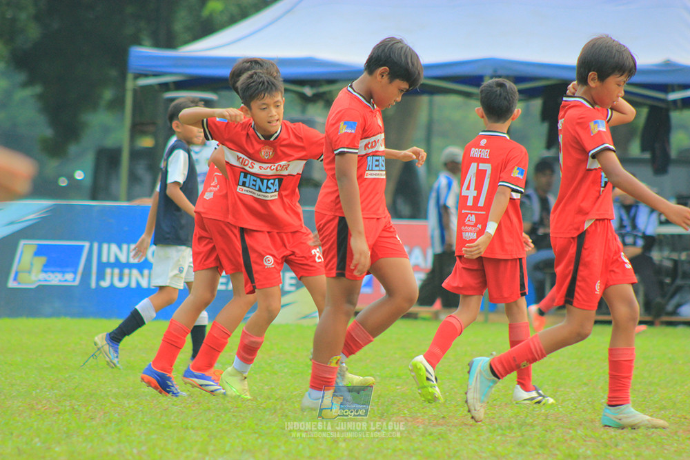 ijl u11 100526 kids soccer family vs fff academy blue
