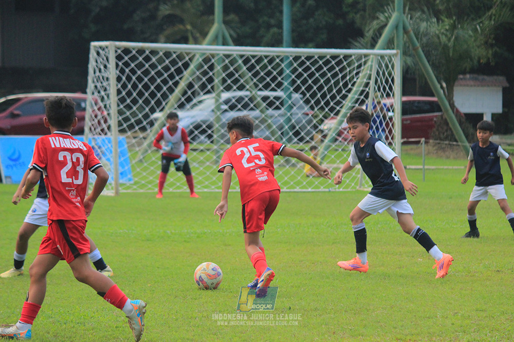 ijl u11 100526 kids soccer family vs fff academy blue