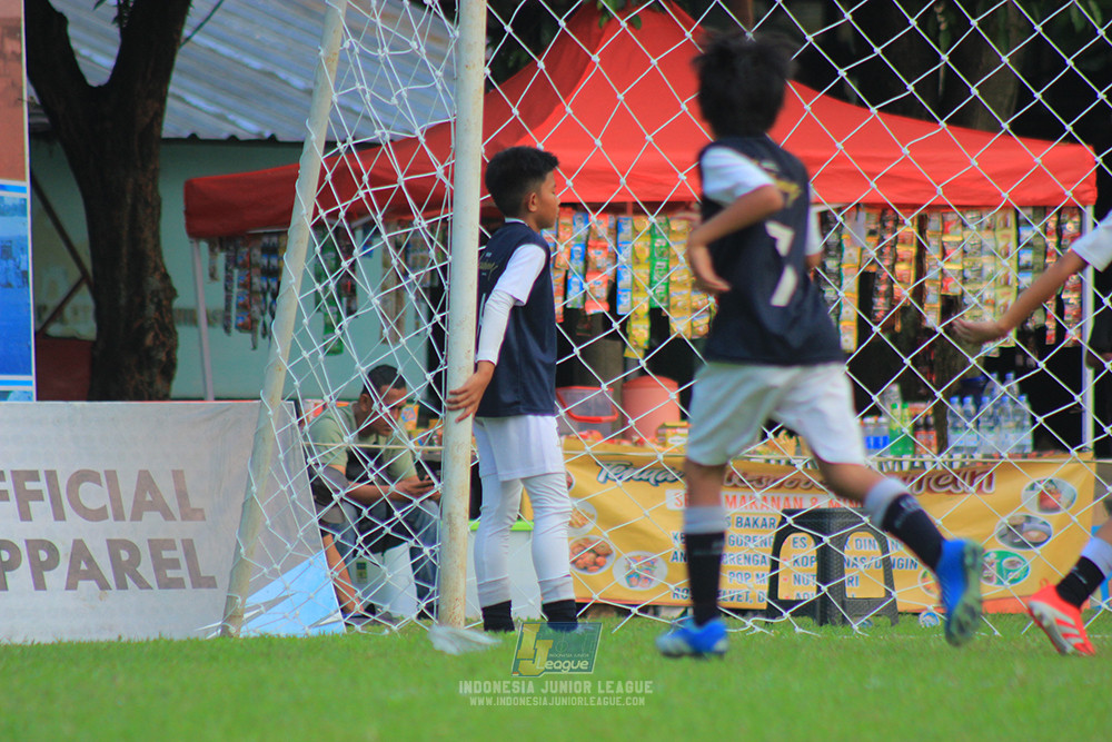 ijl u11 100526 kids soccer family vs fff academy blue