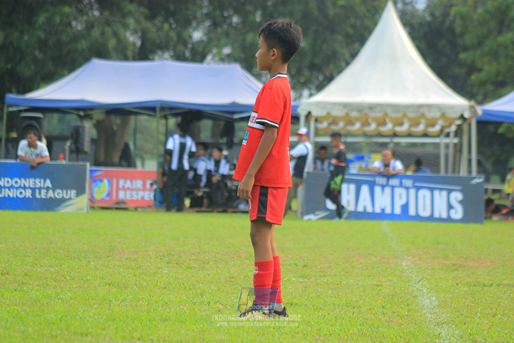 ijl u11 100526 kids soccer family vs fff academy blue