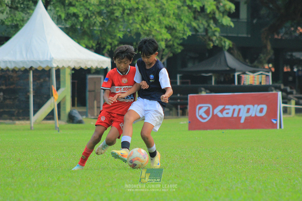 ijl u11 100526 kids soccer family vs fff academy blue