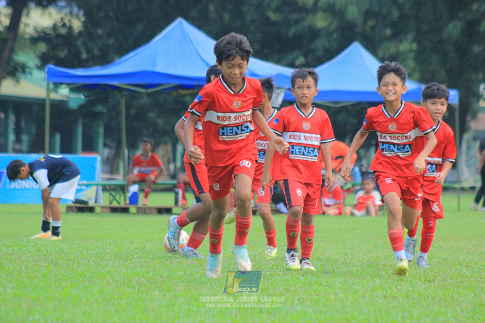 ijl u11 100526 kids soccer family vs fff academy blue