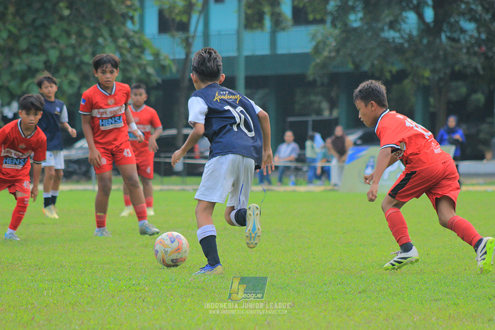 ijl u11 100526 kids soccer family vs fff academy blue