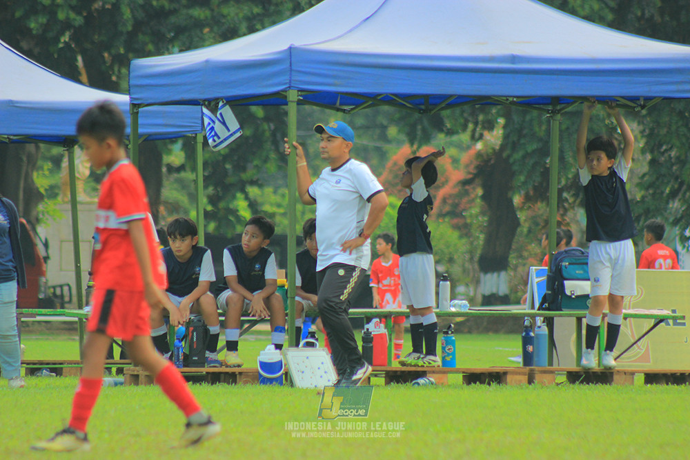 ijl u11 100526 kids soccer family vs fff academy blue
