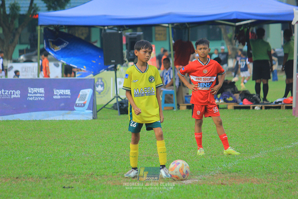 ijl u11 100526 maesa pararaider army vs kids soccer family