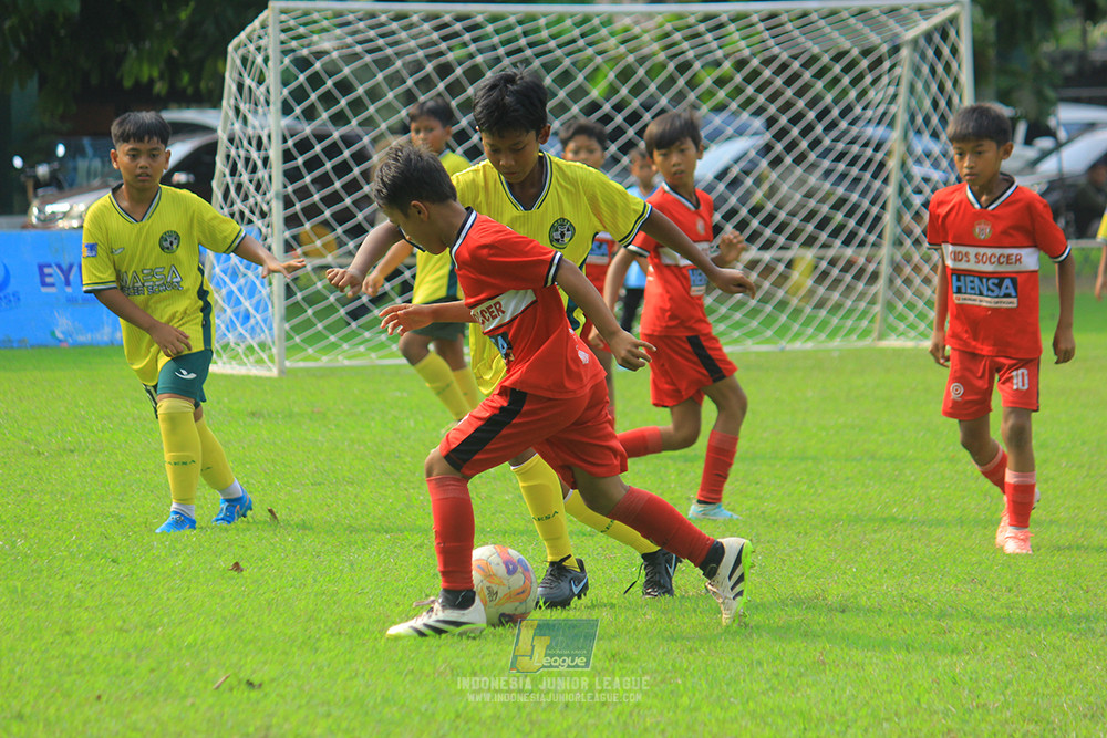 ijl u11 100526 maesa pararaider army vs kids soccer family
