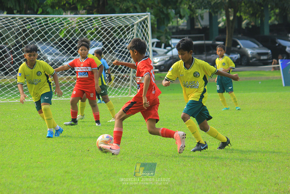 ijl u11 100526 maesa pararaider army vs kids soccer family