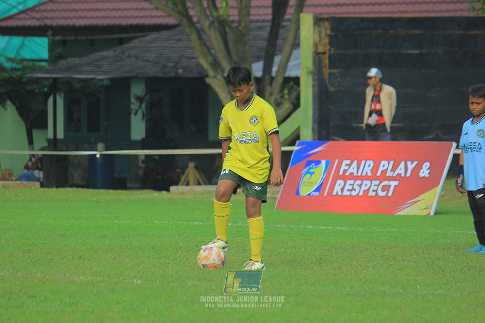 ijl u11 100526 maesa pararaider army vs kids soccer family